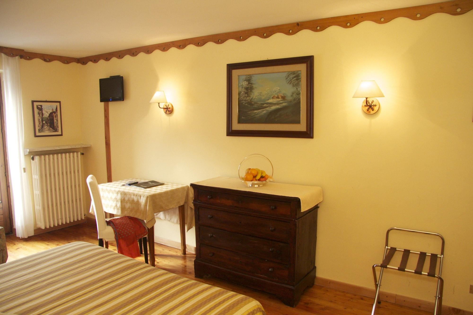Centrale Courmayeur Luaran gambar