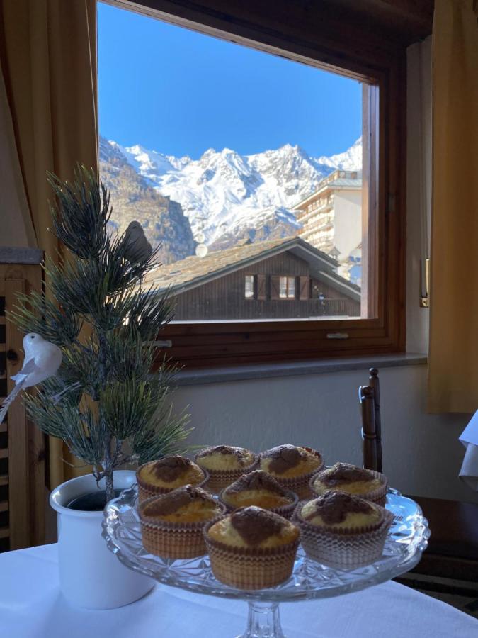 Centrale Courmayeur Luaran gambar
